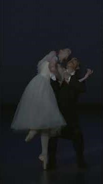 LA DAME AUX CAMÉLIAS by John Neumeier (Léonore Baulac & Irek Mukhamedov)