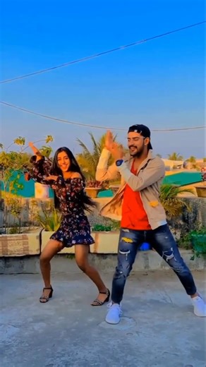 💃❤️ Pyar Pyar Karte Karte | Ooee Baba 90s Hit | Power Packed Couple Dance #Shorts #90sBollywood