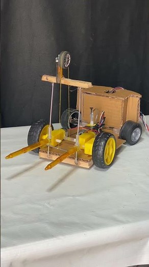 Homemade Mini Forklift | DIY Lift Robot from Cardboard | Creative Engineering Project 🔥