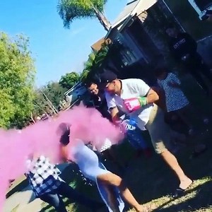 What an epic reveal💗🎉💕It’s a GIRL! Their reactions 😂💗 Congratulations @laolicious_ 🎉🎉🎉🎉💗 . . Poof There It Is #poofthereitisreveals #poofthereitis #genderreveal #genderrevealparty #genderrevealideas #pinkorblue #babyannouncement #toriandjon #toriandjonhandcraftedreveals #newbaby #love #instagood #happy #beautiful #instadaily #family #fitpregnancy #fitmom #bestoftheday #baby #babyshower #handmade #pink #blue #ohbaby The Bump @fitpregnancy PregnantandPerfect @parentingbest @instagram The