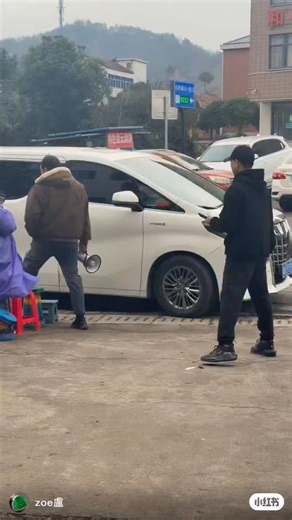 Lakshmi Bharadwaj on Instagram: "21/12/2025 : day 71 #XuKai arrived for make-up at 10:15 am CST approx. #XuKaischedule . He has scenes in both A and B groups . A- 3 scenes , 2.2 pages , day, outdoors . Epi 7,8 B -7 scenes , 4 day , 3 night 4.1 pages, 5 outdoor ,2 in/out .ep 8 14,15 ,17 Today a major large scene is being shot of some 'miracle' which shi wuming gets suspicious of"