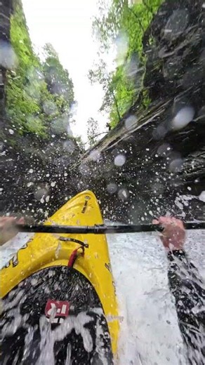 Devil's Slide Kayak POV 🎬 Nils Biermans