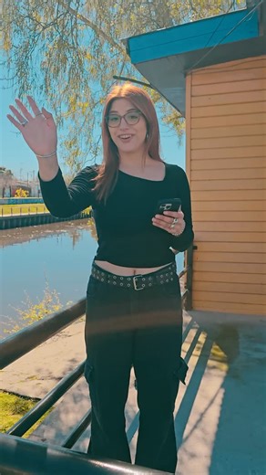 📲✨ ¡Ya podés descubrir Berisso desde tu celular! Lanzamos la nueva web app “Descubrí Berisso”, una herramienta pensada para que vecinos, vecinas y visitantes puedan acceder de manera simple a toda la información turística de nuestra ciudad. 👉 Gastronomía, paseos, espacios naturales, agenda cultural y mucho más, todo en un solo lugar. 🌊 Berisso tiene historia, identidad y futuro. Ahora también tiene una aplicación para mostrarlo. Ingresá en 👉🏻descubri.berisso.gob.ar/app/home | Municipio de B