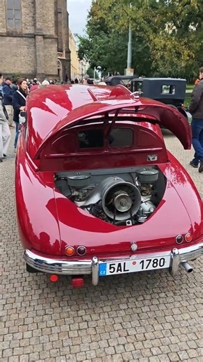 959K views · 23K reactions | Tatra 600 Tatraplan vyráběná mezi lety 1948 až 1952 v Československu  #Tatra #Tatraplan #Historie #Classiccars #vintagecars #veterán | Stará auta a motocykly | Facebook