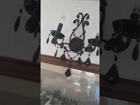 Removing a stuck bayonet type (B15) bulb