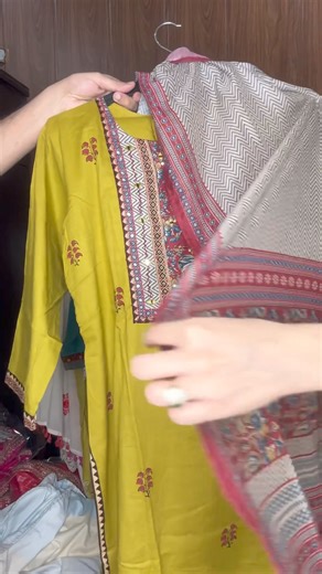 3.5K views | X-clusive Collection!!! All new range!! Only prepaid orders Brand Loveforethnic 刺 Booking link https://wa.me/917840033304 No cod No exchange/returns Booking number 7840033304 #ethnicwear #loveforethnic #sale #kurties #cottonsuits #summerwear #kurtisets #summerwear #kurtasets #kutchwork #maslinsuits #cottonsuit #casualwear #handworksuits | AIBA 3.0 : All India BusinessWomen's Association | Facebook