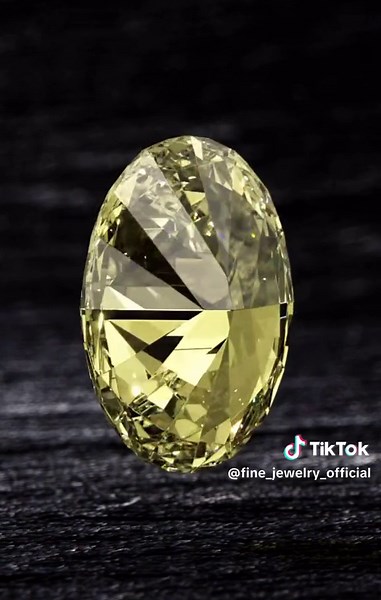 3D jewelry video, professional visual jewelry production, jewelry purchase@refinedjewelry #jewelrydesigner #jewelrybusiness #jewelrytiktok #visualization #highjewelry #diamond #3dmodel #3dmax #3drender