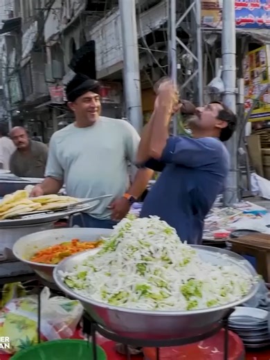 Exploring Pakistan: A Journey from India to Lahore