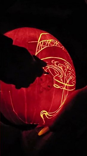 Carving Cri-Kee, Mulan