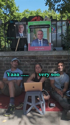 Iranian Protestors in London want the King back #iran #iranian #protest