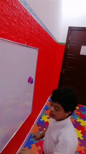 طموح بلا حدود: تدريبات المهارات الأكاديمية لبطل من متلازمة داون 📝📚 خطى واثقة نحو التعلم ✨
