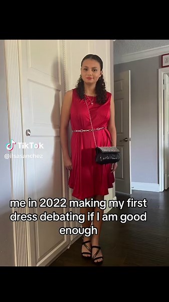 3 years of making dresses and I’m so proud of myself :) #sewing #twirling #twirlingdress #sewingroom #sewingtiktokers #greenscreenvideo #greenscreen