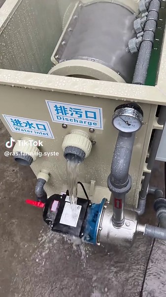 Automatic drum microfiltration machine filtration system with ultraviolet light and biochemical chamber.