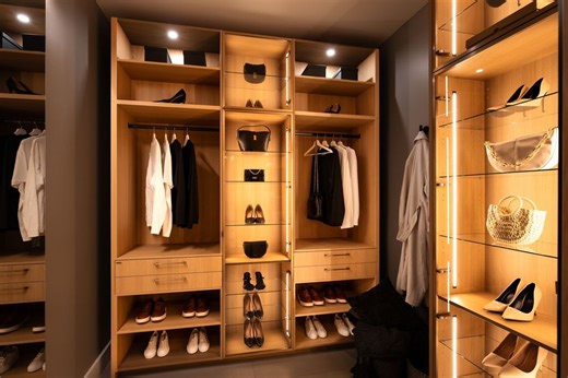 Häcker Kitchens refreshes Miami showroom; adds closet display | Woodworking Network