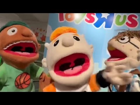 Toys R Us Is Back - Junior, Joseph, and Cody | Lyric Video | SML