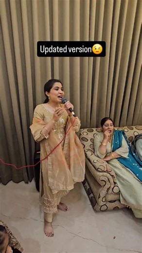 NeetiDhanjal on Instagram: "And its tym for upgradation😉 . And it was rgt tym whn i saw @sannahliciouss video ..Thank u☺️🤗 #sangeet #happiness #wedding #punjabiwedding #ladiessangeet"