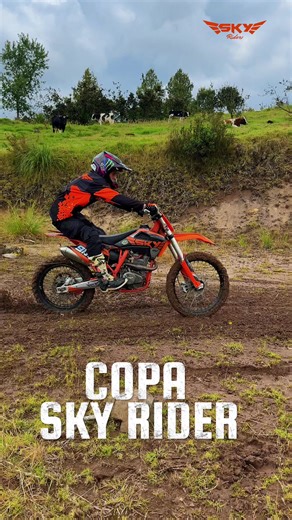 🏆🔥 COPA SKY RIDER 🔥🏆 La Copa Sky Rider llega al cantón Gualaceo, parroquia Zhidmad , comunidad San José. Si usted aún no ha visto en acción a las motos Sky Rider, esta es su oportunidad. 🏍️ Verá competir y subir al podio a modelos como: ▪🔥 Sky Apolo 11 ▪ 🔥Sky Alfa Pro 300 ▪ 🔥Sky R1 ▪ 🔥Sky K7 Pro ▪ 🔥Sky K7 ▪ 🔥Sky MX125 ▪ 🔥Sky MX150 ▪ 🔥Sky K16 Potencia, resistencia y rendimiento comprobado en pista. Sky Rider no solo compite… Sky Rider gana. 🏆🔥 #CopaSkyRider #SkyRider #MotocrossEcua