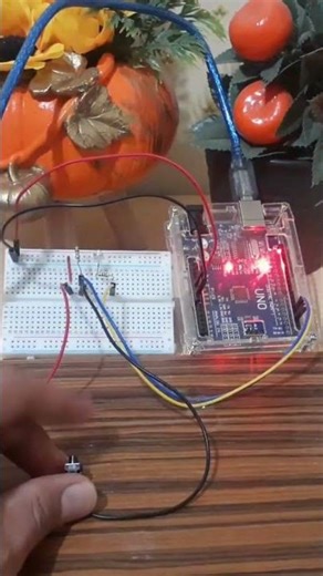 Shorts - 2 Pin Push Buton ile LED Kontrolü | 2 Pin Button LED Control with Arduino Uno #Shorts