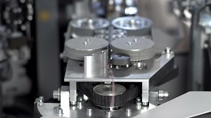 Schleuniger SealLoad 3100 Seal Loading Station for CrimpCenter (English)