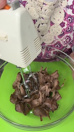 3.3K views · 21 reactions | Kitchen Hack of the day: Use your mixer to pull meat! #hacks #tips #KitchenHack | Elena W | Facebook