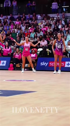 amazing player and absolute icon @alicia 🖤 @London Pulse Netball #aliciascholes #scholes #netball #londonpulse #fyp