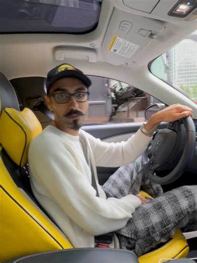 Joey Cook 🎈 on Instagram: "Every year, I try to imagine what will happen and where I will end up. And every year, I realize how little control we all actually have. I started this year in LA feeling stuck. I took a hard look at my life, and I realized that I had already lived out my childhood dream. I wanted to be a rock star. I wanted to move to a big city and have a studio apartment all to myself. I wanted to sing on my roof like Coyote Ugly. And I did those things. But like most human