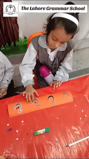 Our pre-schoolers at The Lahore Grammar School had an amazing time learning Urdu through fun activities and games. We're proud of our little learners for picking up the language so quickly! . . #lahore #tlgs #education #fypage #explorepage #LearningJourney #EducationExcellence #WelcomeBack #NewSession