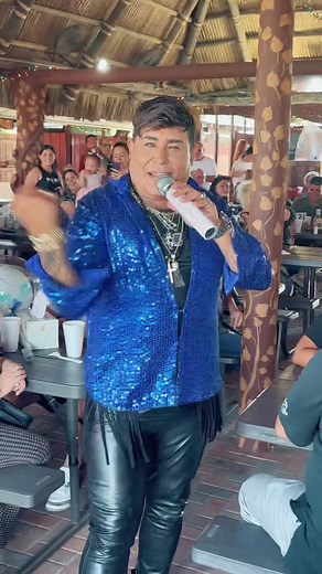 Eduardo Antonio: El Divo de Placetas y Su Trayectoria