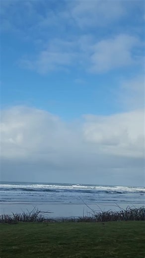 Portland to Cannon Beach — the perfect sunset reset. Where do you go to recharge after a long week in the city? #PortlandOregon #PDXCulture #KeepPortlandWeird #PortlandLove