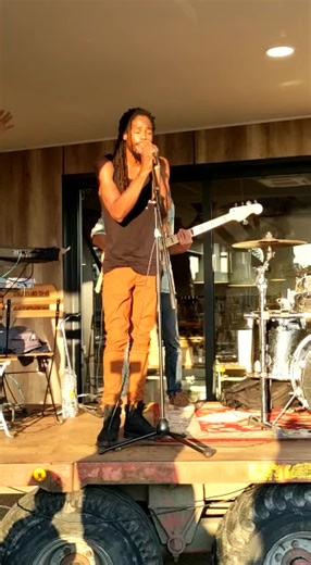 fash back show in france