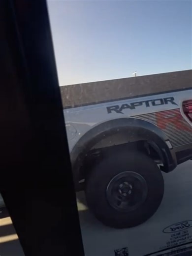 cesar.b (@cesar.bmw)’s videos with original sound - Street Mob