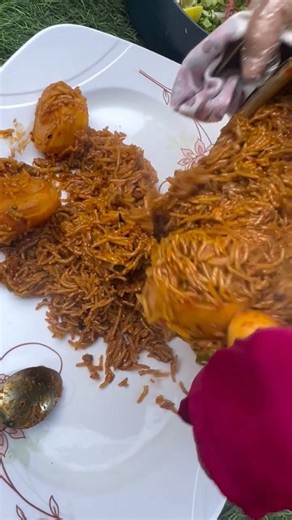 ‎يوميات | سيمو [Semo]🇾🇪📸‎ on Instagram‎: "⁨ لاتأكلون كبسه يابنات 🙂#تصويري#يومياتي#طبخي#كبسه#صنعاء #explorar #لايك #explorar #اكسبلور⁩"‎