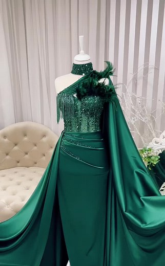 Înca mai avem un pic de cusut la ea,dar eu zic,ca deja arata superb,nu?!🤩