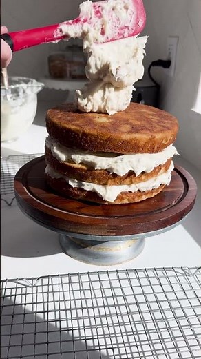 Italian Cream Cake 🍰🥥