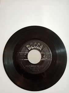 Bill Haley And His Comets - Dont Knock The Rock / Choo Choo Ch'Boogie