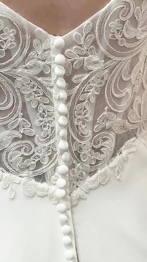 How to hook, zip, and button a wedding dress!✨🤍 #alinaalterations #alterations #howto #tips #wedding #weddingdress #weddingtips #bridal #bride #viral #trend #trending #foryou #fyp #foryoupage #fypシ #reels #instagram #insta #instamood #instalike #like #share #favorite #follow #love | Alina Alterations