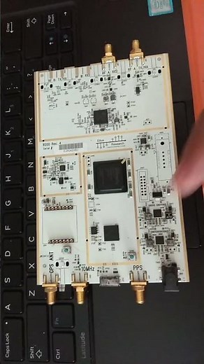 OWP 20220927 penampakan ettus B210