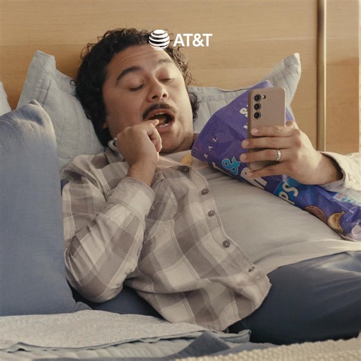 Comfort means staying connected. AT&T wireless and home internet keep you covered wherever life takes you. | AT&T