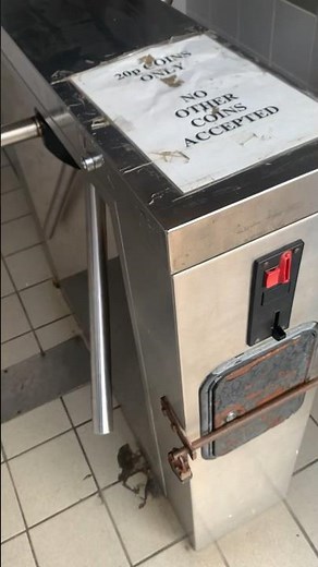 How to use a paid public toilet for FREE