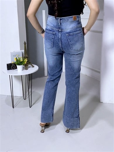 Explore Cutbray Vintage Jeans Outfit Ideas