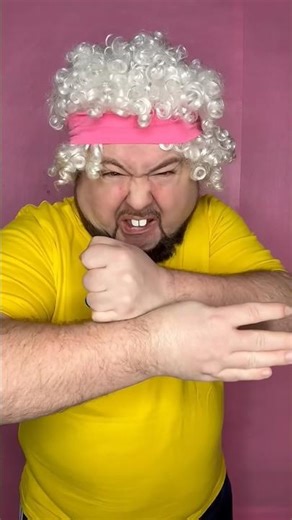 Funny Kid Finger Trick on Mom 😂 | “Mamni Look Here!” Cute Prank Gone Wrong!😜😱😀😋