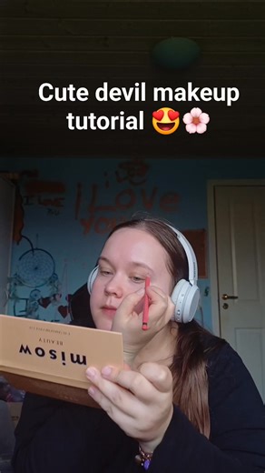 Cute devil makeup tutorial 😍🌸 #makeup #makeupshorts #makeuplook #halloween2025makeup #halloweenmakeup #halloween2025 #halloween | Nico