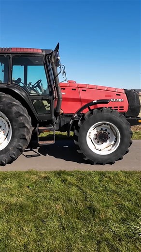 Tractorbook on Reels