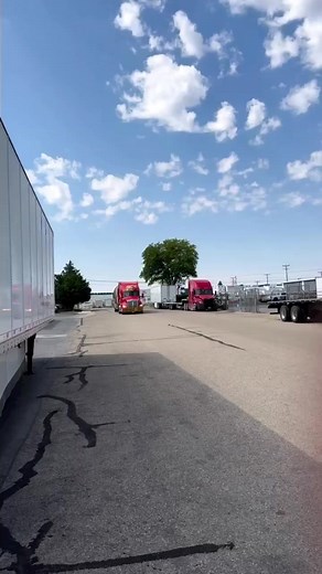 The Big Idaho® Potato Truck is back in Idaho! We can’t wait to catch up with friends and family and of course enjoy some Idaho® Potatoes! #idahopotatoes #idaho #potatoes #potato #idahome #trucking #kenworth #travel #trucklife #home #bigidahopotatotour #driveidaho | Big Idaho Potato Tour