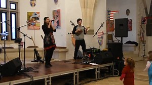 Állati jó zenés ABC - Bíró Eszter koncert a Diósgyőri várban - boon.hu