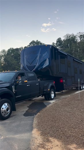 Follow us along our journey! on Instagram: "Kinda Busy… actually.. Really Busy… thats a travel day from start to end.. always focused on the road ahead and being prepared….check lists for the exterior and interior and routes mapped out…What do you use for GPS or route planning when you’re heading to your next stop? 🚐💨 @luxe.fifth.wheels @reeseproducts @genyhitch @ford @continental_tire @lippert__ @forest #rvlife #rv #RVTravelDays #RVCommunity #ontheroadagain #rvlife #rv #rvliving #fulltimerv #