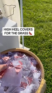 3 Must-Haves at a summer wedding! #bridetobe #weddingplanning #weddingphotography | Wedsureinsure