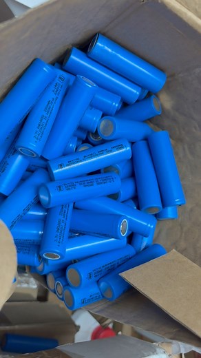 #Lithium_cell #delhi_lithium_battery_shop #cheapest_lithium_battery_market #lithium_battery_market | Ayush vlogs