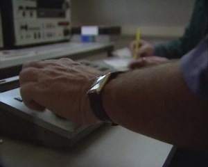 clip-8903875-1980s-video-editing-remote-editor-work-director