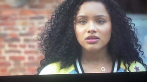 Vidéos de Zoé et raven (@zoe_et_raven07) avec son original - Zoé et raven